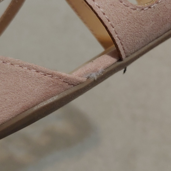 Shoes - Picture 3 of 4